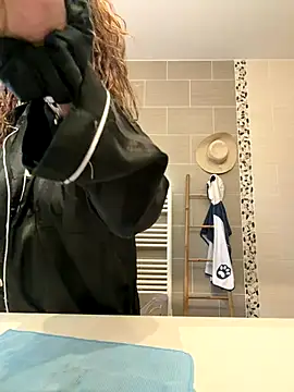 Clara-xoxo online show from January 2026 08:49:01 AM