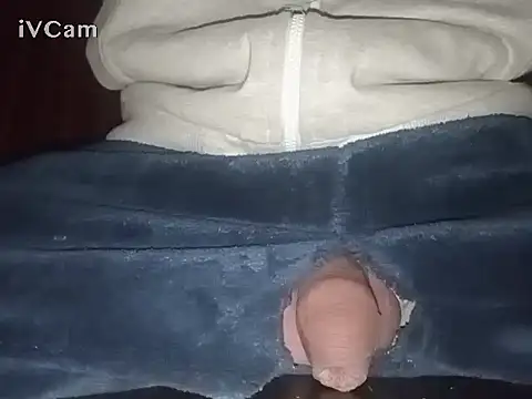 Snapshot of Bigdick666cm chatting on December 2024 05:24:01 PM Bigdick666cm online show from December 2024 05:24:01 PM