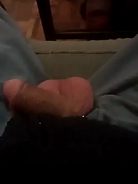 Snapshot of Bigdick666cm chatting on October 2025 01:36:02 AM Bigdick666cm online show from October 2025 01:36:02 AM