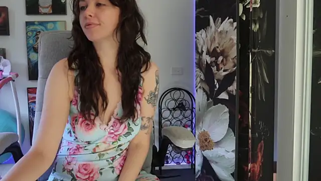 Snapshot of makiyahbelle chatting on January 2025 10:19:01 PM makiyahbelle online show from January 2025 10:19:01 PM