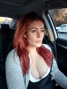 Snapshot of HollyTattoo chatting on January 2026 01:38:02 PM HollyTattoo online show from January 2026 01:38:02 PM