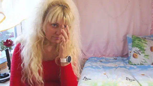 Snapshot of SunnySylvia chatting on November 2025 07:14:02 AM SunnySylvia online show from November 2025 07:14:02 AM