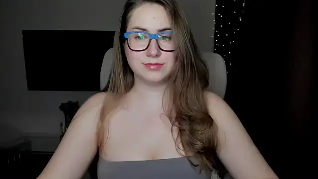 Snapshot of SeasonalSomeone chatting on November 2025 10:54:02 PM SeasonalSomeone online show from November 2025 10:54:02 PM