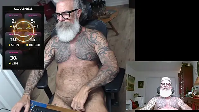 Snapshot of njdbear chatting on July 2026 02:44:01 AM njdbear online show from July 2026 02:44:01 AM