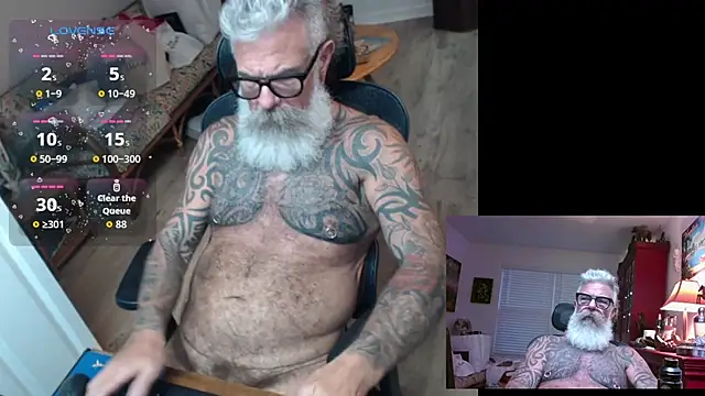 Snapshot of njdbear chatting on August 2026 12:09:01 AM njdbear online show from August 2026 12:09:01 AM