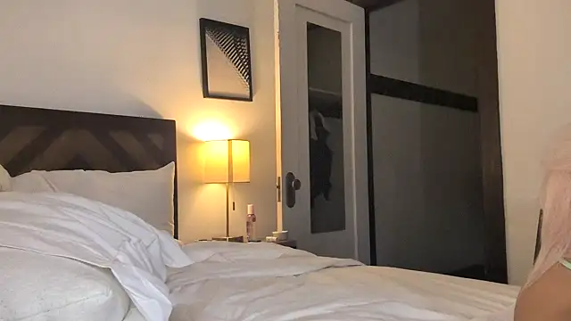 Verabangz online show from April 2026 06:50:01 AM