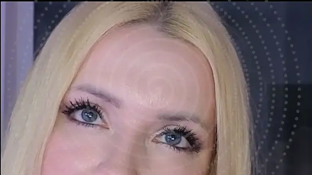 Snapshot of BowToYourWeakness chatting on November 2025 07:46:02 PM BowToYourWeakness online show from November 2025 07:46:02 PM