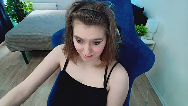 Snapshot of CranberryHot chatting on June 2026 10:39:01 AM CranberryHot online show from June 2026 10:39:01 AM