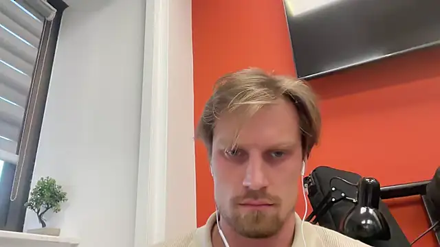 fmodel online show from March 2026 02:56:01 PM