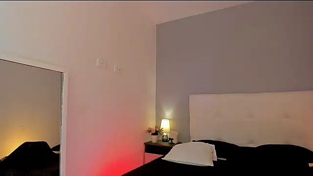 NataliaBuiles online show from February 2026 11:18:01 AM