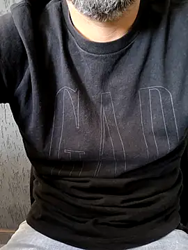 Leo Big online show from November 2025 12:59:03 PM