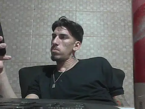 axel2leiva online show from May 2026 05:15:02 AM