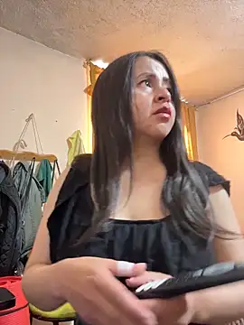 Snapshot of latinfemale chatting on May 2026 08:15:01 PM latinfemale online show from May 2026 08:15:01 PM