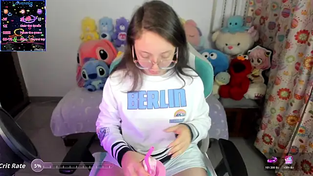 Snapshot of linda-schmidt chatting on June 2026 11:31:01 PM linda-schmidt online show from June 2026 11:31:01 PM
