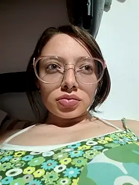 Snapshot of linda-schmidt chatting on July 2026 03:21:01 AM linda-schmidt online show from July 2026 03:21:01 AM