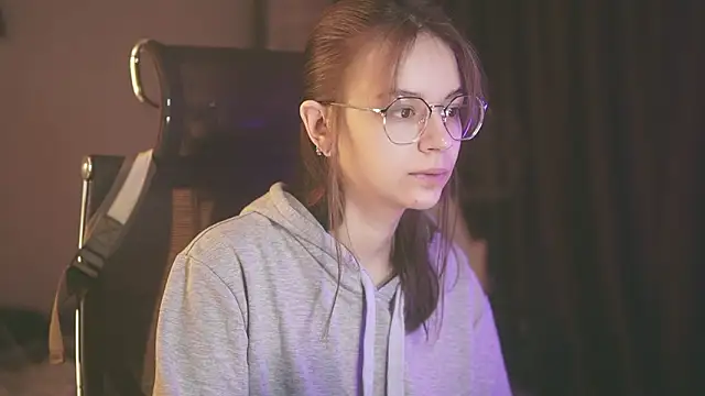 alyssa sweet online show from February 2026 05:04:01 AM