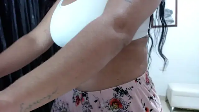 Snapshot of venuz_mendoza20 chatting on September 2025 01:46:01 PM venuz mendoza20 online show from September 2025 01:46:01 PM