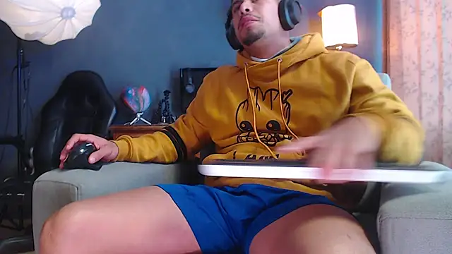 geirge teacherxx online show from December 2025 09:45:02 PM