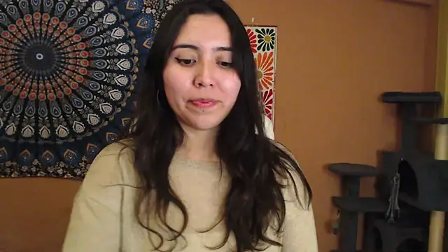 Snapshot of IntimateTales chatting on January 2025 06:56:01 PM IntimateTales online show from January 2025 06:56:01 PM