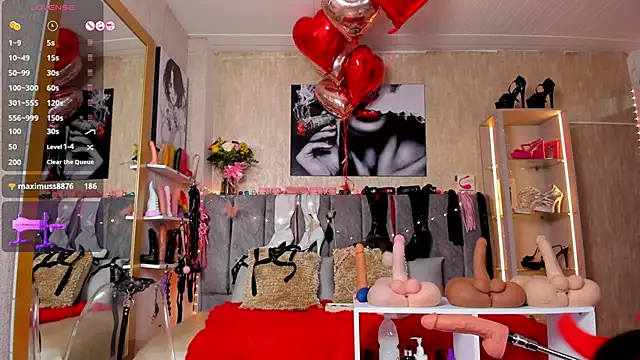 Snapshot of deepthroatlatina chatting on February 2025 07:59:02 AM deepthroatlatina online show from February 2025 07:59:02 AM