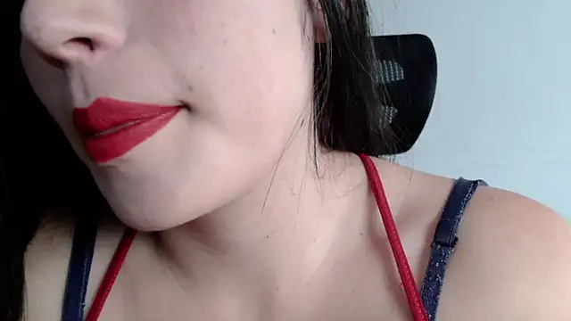 Snapshot of Honey_Aynur20 chatting on December 2024 08:55:01 PM Honey Aynur20 online show from December 2024 08:55:01 PM