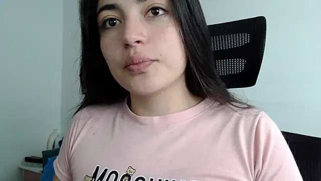 Snapshot of Honey_Aynur20 chatting on December 2024 02:37:01 PM Honey Aynur20 online show from December 2024 02:37:01 PM