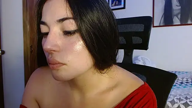 Snapshot of Honey_Aynur20 chatting on October 2025 04:58:01 PM Honey Aynur20 online show from October 2025 04:58:01 PM