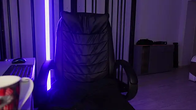 Snapshot of Tommy_Burnz chatting on February 2025 06:30:01 AM Tommy Burnz online show from February 2025 06:30:01 AM