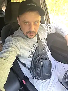 DanielOhCool online show from September 2025 11:12:02 AM