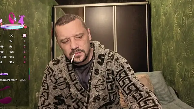 DanielOhCool online show from December 2025 07:37:01 AM