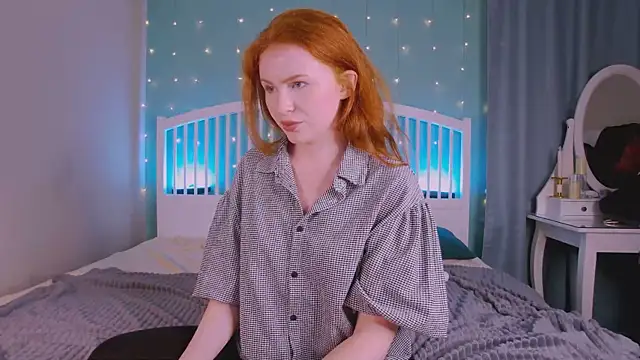 Snapshot of GingerArin chatting on November 2025 01:44:02 PM GingerArin online show from November 2025 01:44:02 PM