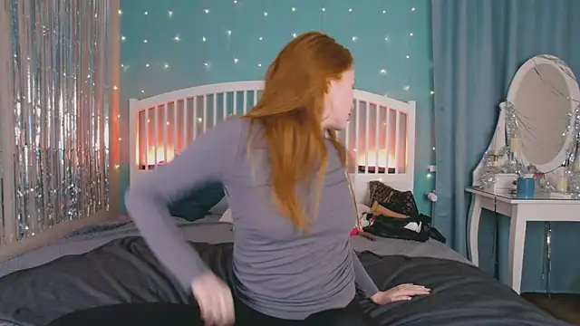 Snapshot of GingerArin chatting on January 2026 11:37:02 AM GingerArin online show from January 2026 11:37:02 AM