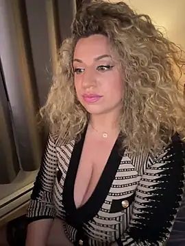 miamellycious online show from November 2025 05:39:02 AM