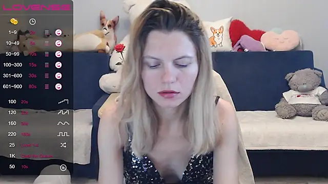 Snapshot of night_is_dark chatting on December 2024 06:17:02 PM night is dark online show from December 2024 06:17:02 PM