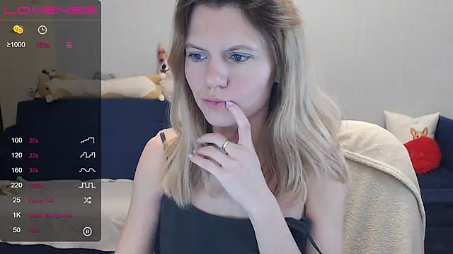 Snapshot of night_is_dark chatting on December 2024 08:34:01 PM night is dark online show from December 2024 08:34:01 PM