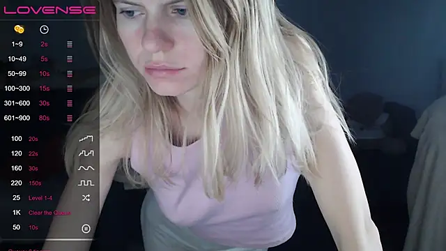 Snapshot of night_is_dark chatting on February 2025 11:57:02 PM night is dark online show from February 2025 11:57:02 PM