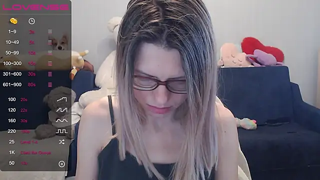 Snapshot of night_is_dark chatting on February 2025 06:58:01 PM night is dark online show from February 2025 06:58:01 PM