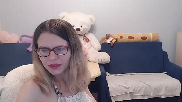 Snapshot of night_is_dark chatting on November 2025 05:45:03 PM night is dark online show from November 2025 05:45:03 PM