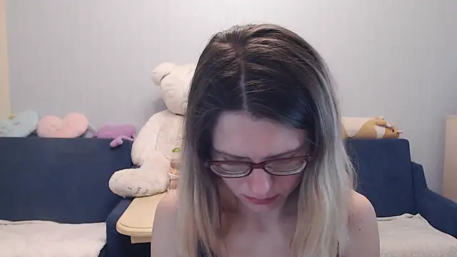 Snapshot of night_is_dark chatting on November 2025 09:13:02 PM night is dark online show from November 2025 09:13:02 PM