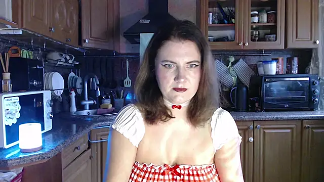 Snapshot of LizaCakes chatting on January 2026 12:21:01 PM LizaCakes online show from January 2026 12:21:01 PM