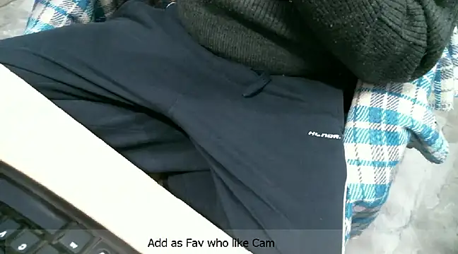 Snapshot of desioldguy chatting on December 2024 12:55:02 PM desioldguy online show from December 2024 12:55:02 PM