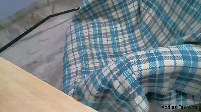 Snapshot of desioldguy chatting on March 2025 07:36:01 AM desioldguy online show from March 2025 07:36:01 AM