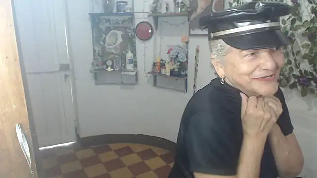 Snapshot of FunnyGrandma chatting on June 2026 07:40:02 PM FunnyGrandma online show from June 2026 07:40:02 PM
