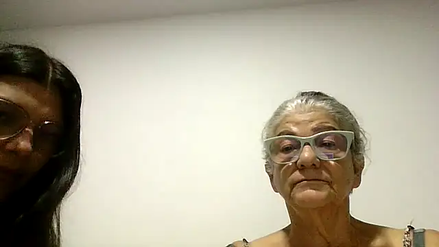 Snapshot of FunnyGrandma chatting on June 2026 02:24:02 AM FunnyGrandma online show from June 2026 02:24:02 AM