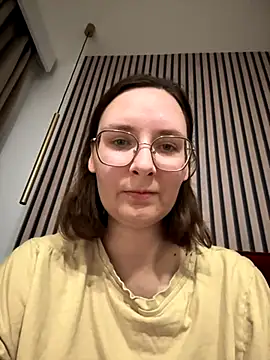 The Snowwhitee online show from November 2025 09:03:02 PM