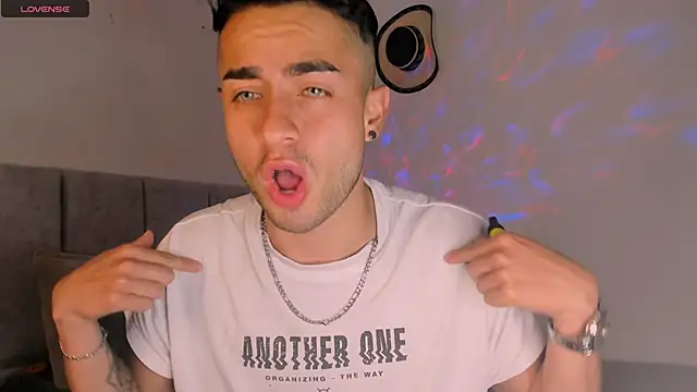 Snapshot of aydan_hw chatting on December 2024 02:04:02 AM aydan hw online show from December 2024 02:04:02 AM