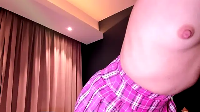 Snapshot of LizaLoveness chatting on February 2026 11:03:01 PM LizaLoveness online show from February 2026 11:03:01 PM