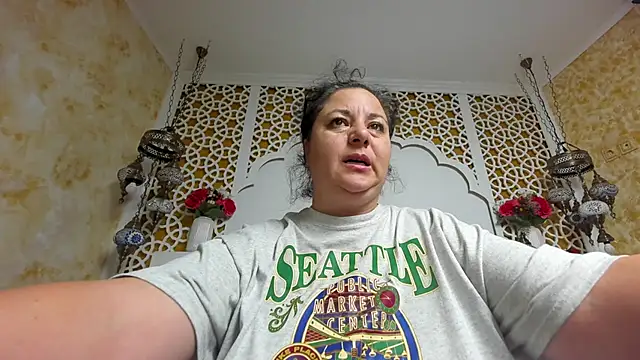 Snapshot of AleshaArabian chatting on December 2025 05:16:01 AM AleshaArabian online show from December 2025 05:16:01 AM