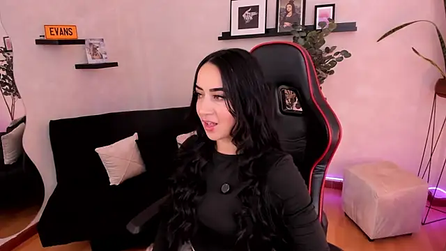 EmmyEvans1 online show from November 2025 07:34:01 PM