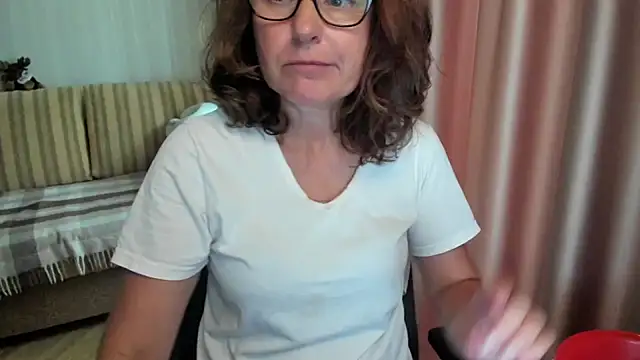 lauraoven online show from August 2026 09:52:01 AM